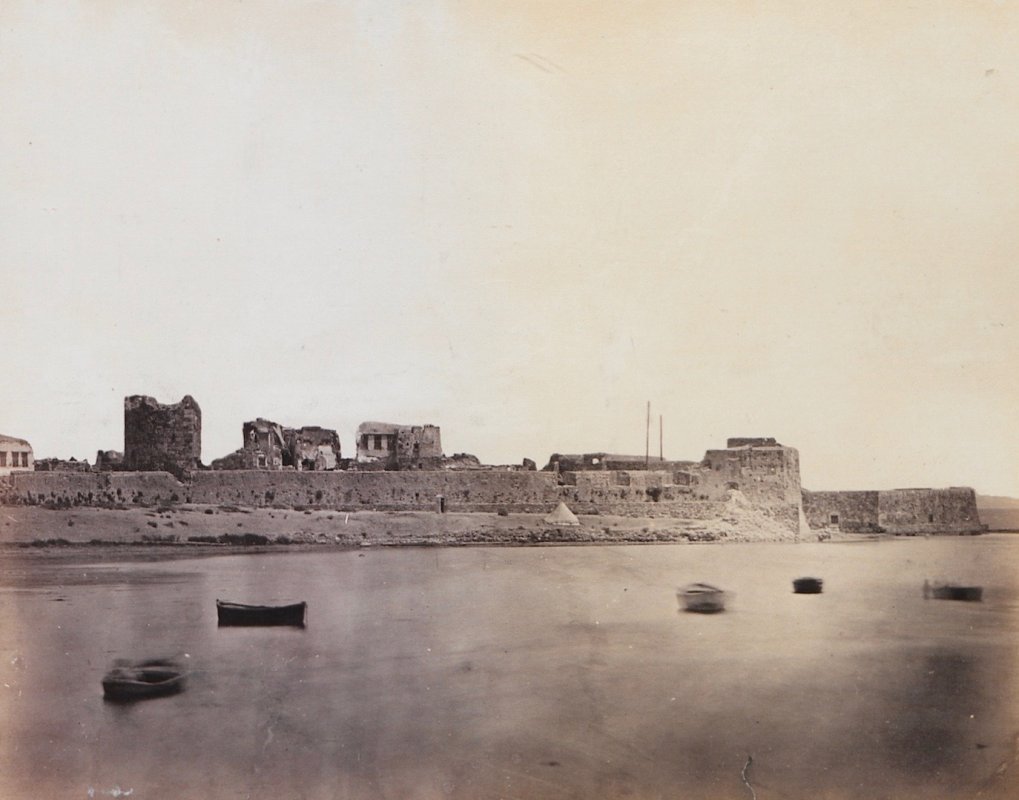 Το κάστρο της Χίου ύστερα από τον φονικό σεισμό στα 1881